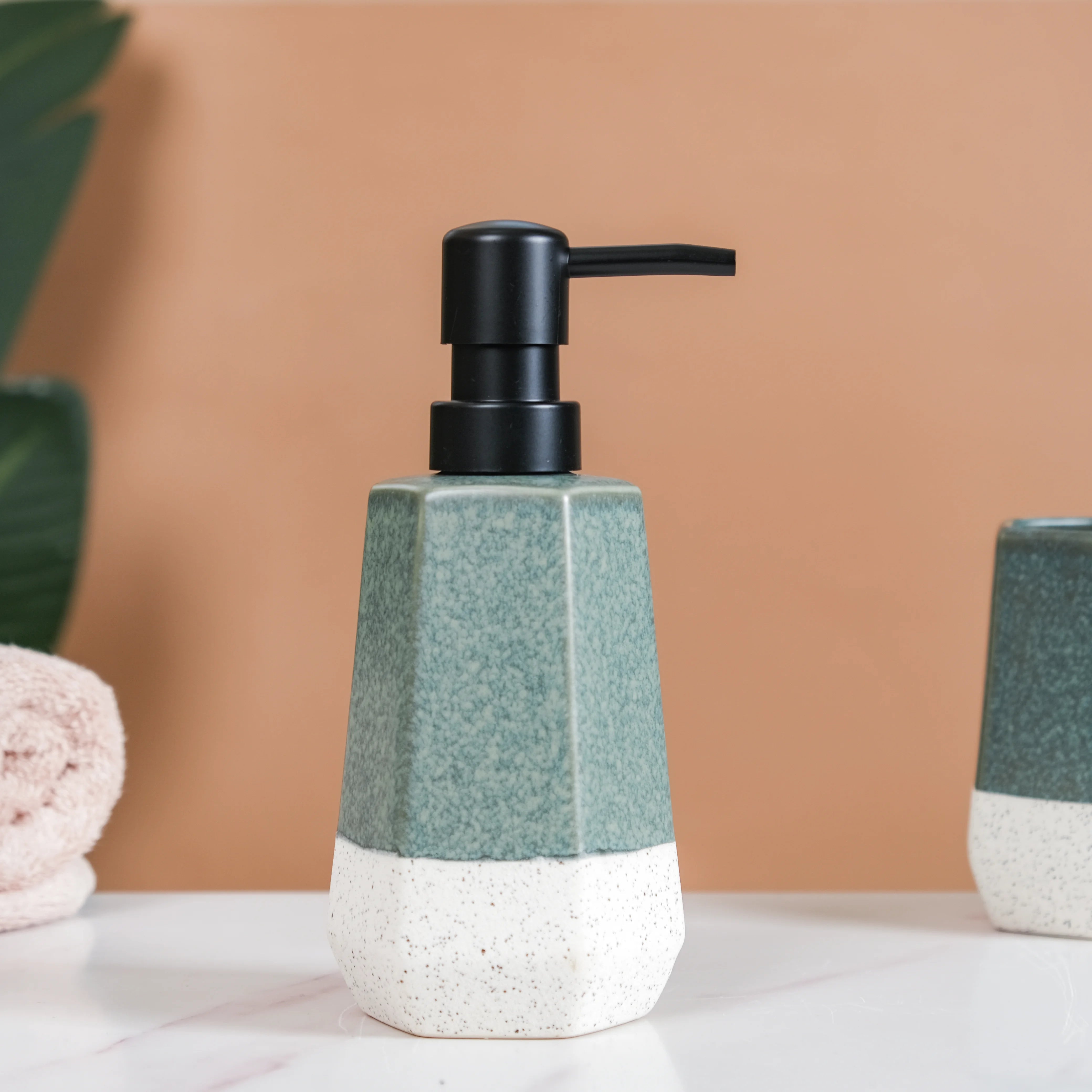 Stoneware Bathroom Accessories Set Of 3