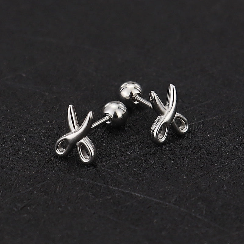 1 Piece Cute Minimalist Geometric Animal Crown Plating Titanium Steel Ear Studs
