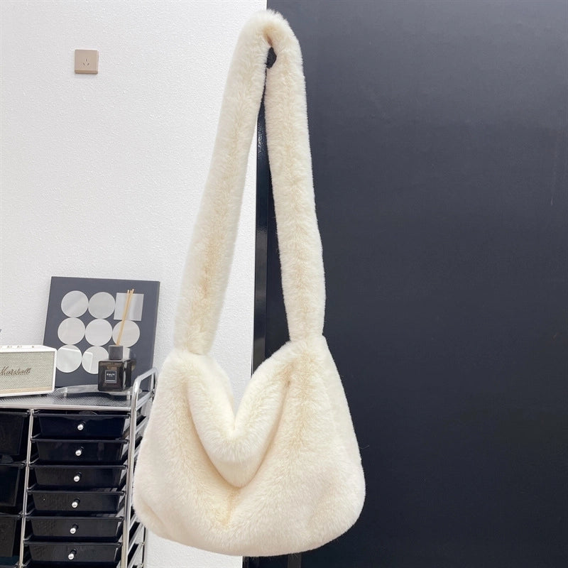 Women's Large All Seasons Plush Solid Color Streetwear Square Zipper Shoulder Bag