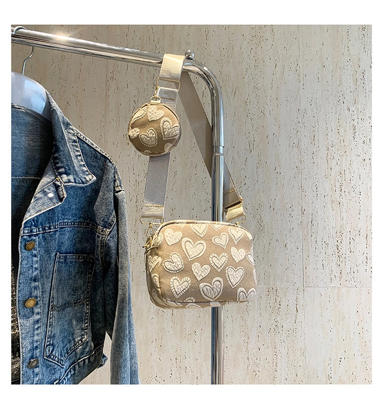 Women's Medium Pu Leather Heart Shape Streetwear Square Zipper Crossbody Bag