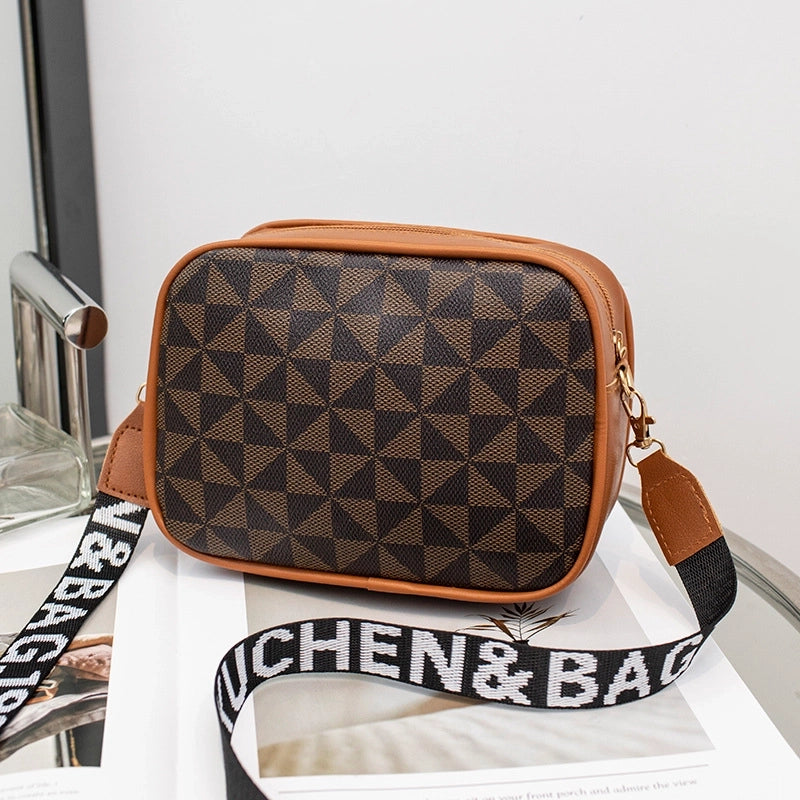 Women's Medium Pu Leather Plaid Vintage Style Classic Style Zipper Camera Bag