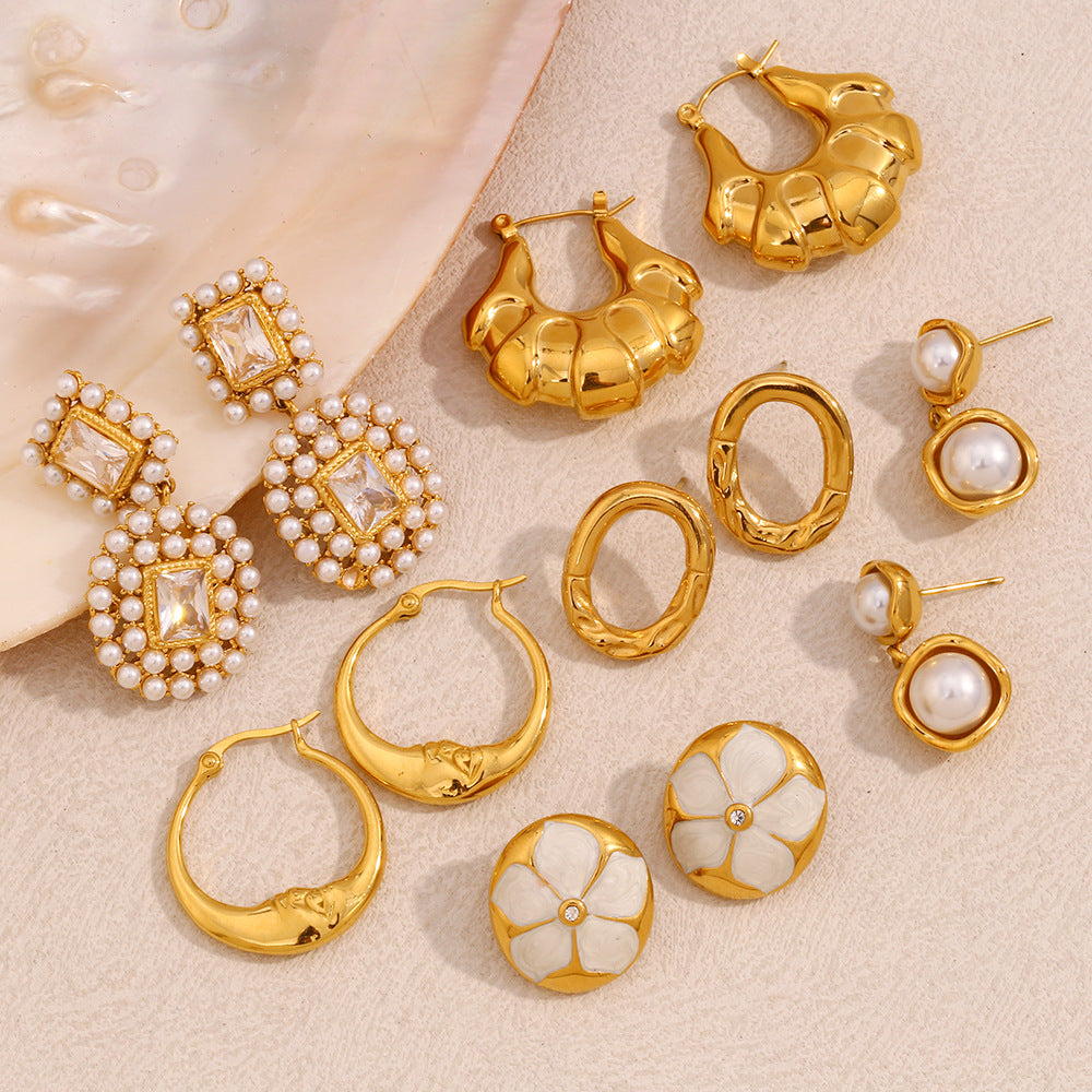Simple And Versatile Design Stainless Steel Plated With 18K Gold Three-Dimensional Hollow Flower Oval Pearl Zircon