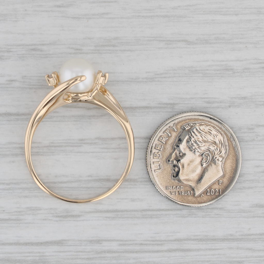 0.20ctw Cultured Pearl and Diamond 14K Yellow Gold Ring