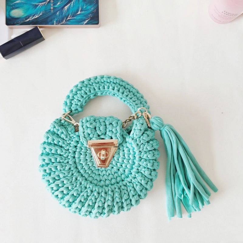 Women's Small Polyester Solid Color Streetwear Tassel Round Open Handbag