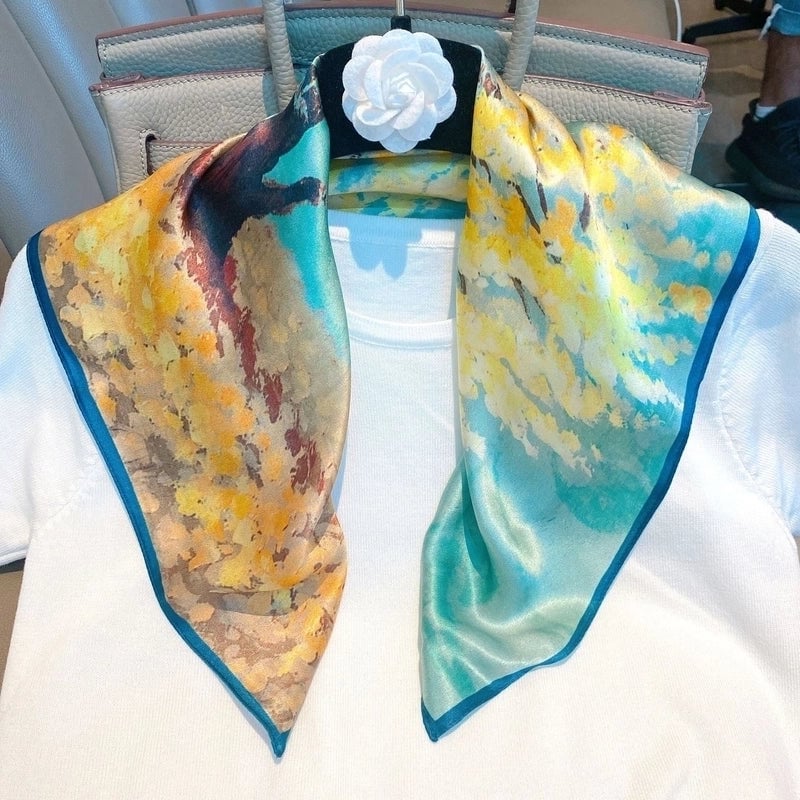Women's Minimalist Classic Style Color Block Silk Printing Silk Scarf