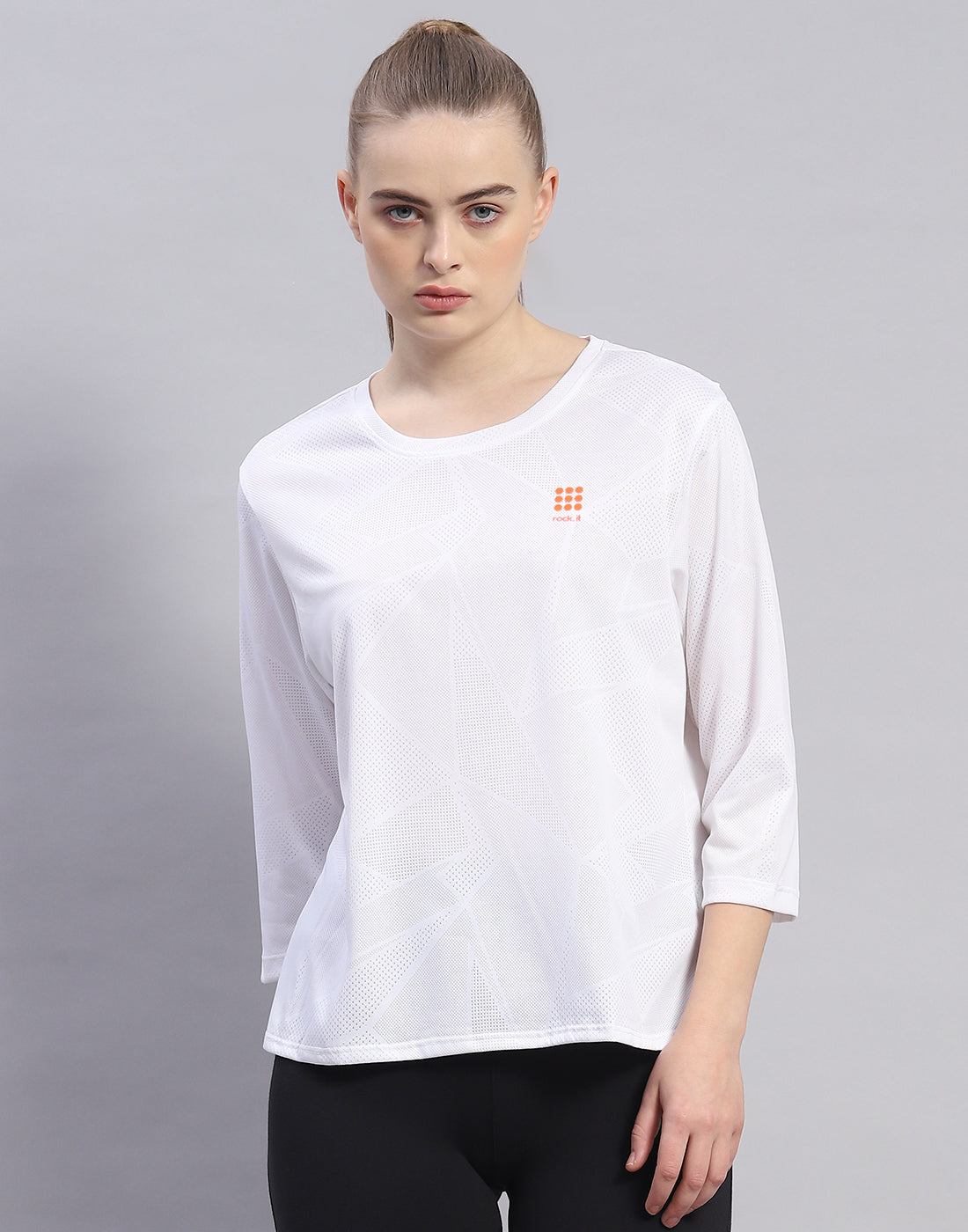 Women White Solid Round Neck Half Sleeve Top