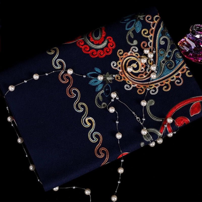 Women's Minimalist Flower Imitation Cashmere Embroidery Scarf