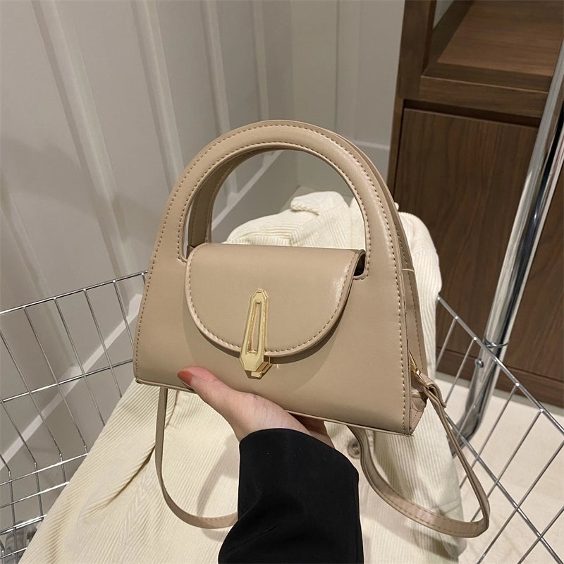 Women's Medium Pu Leather Solid Color Streetwear Square Lock Clasp Crossbody Bag