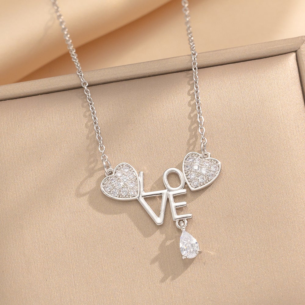Diamond Letter Love Necklace Retro Fashion Design Heart-Shaped Clavicle Necklace