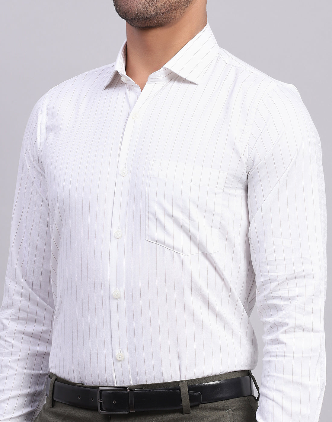 Men White Stripe Collar Full Sleeve Shirt