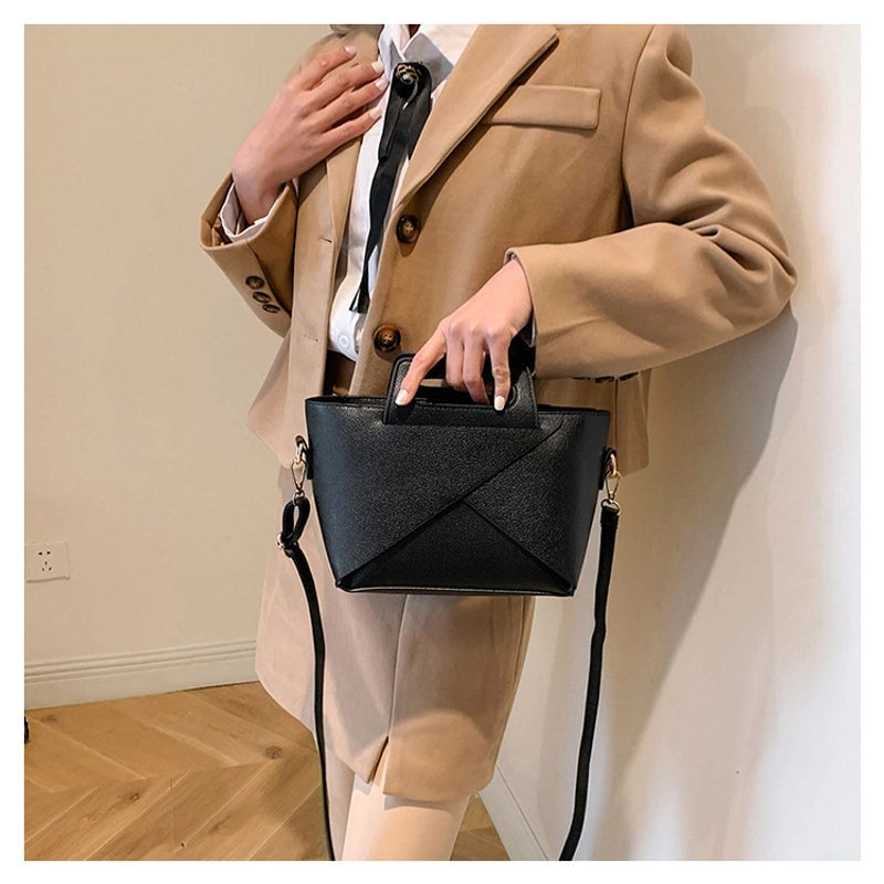Women's Medium Pu Leather Solid Color Vintage Style Classic Style Zipper Crossbody Bag