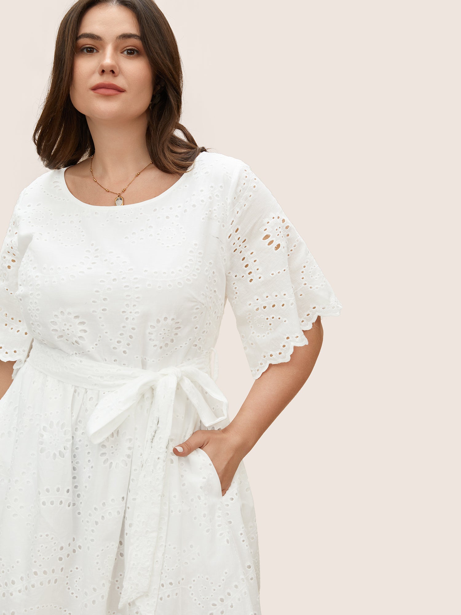 Broderie Anglaise Ruffle Sleeve Ties Dress