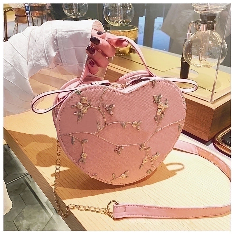 Women's All Seasons Pu Leather Flower Vintage Style Heart-shaped Zipper Handbag