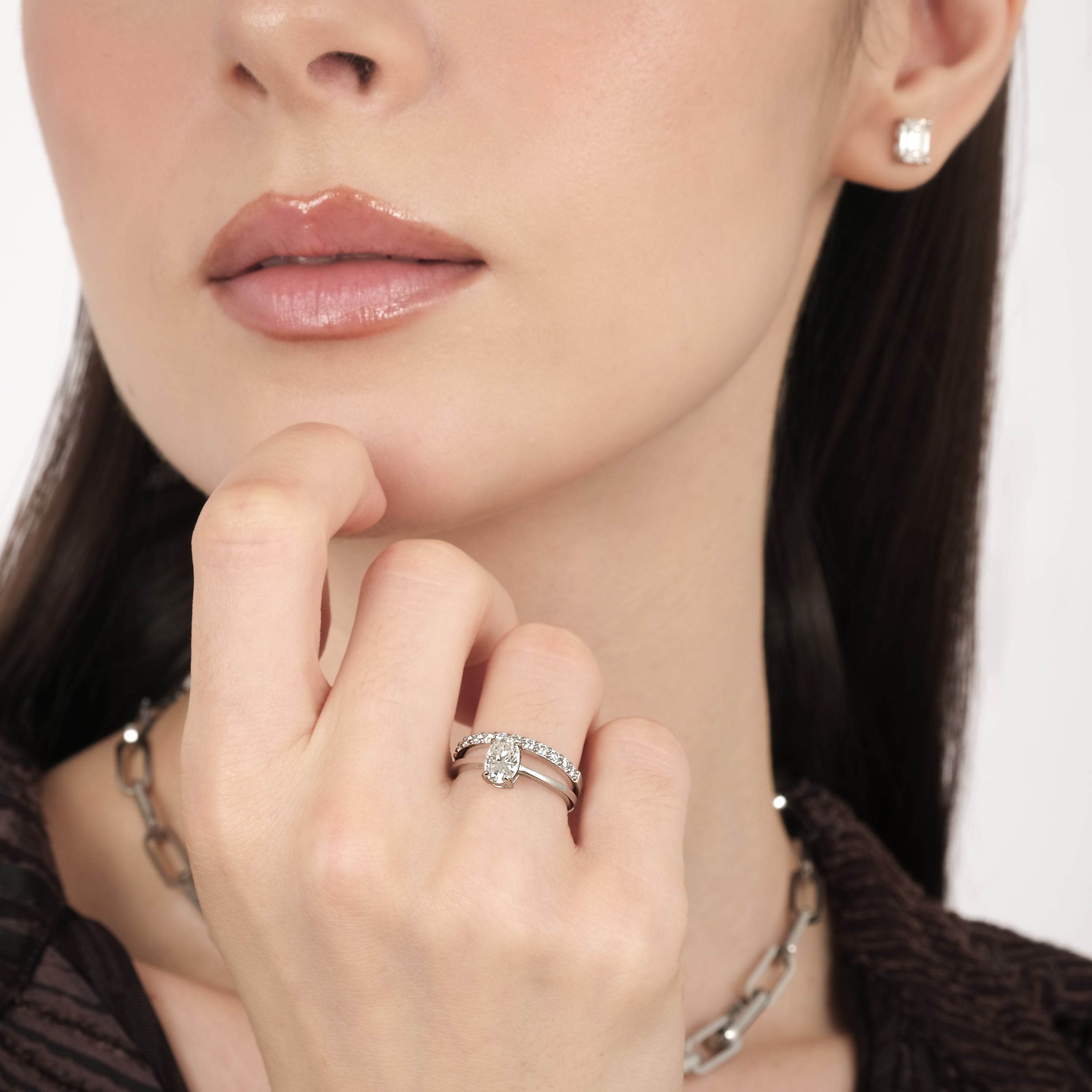 Kerr 2.2ct Moissanite Ring (925 Sterling Silver. Size 7)