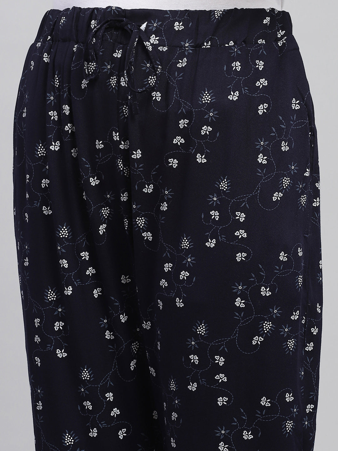 Women Navy Blue Printed Regular Fit Lower