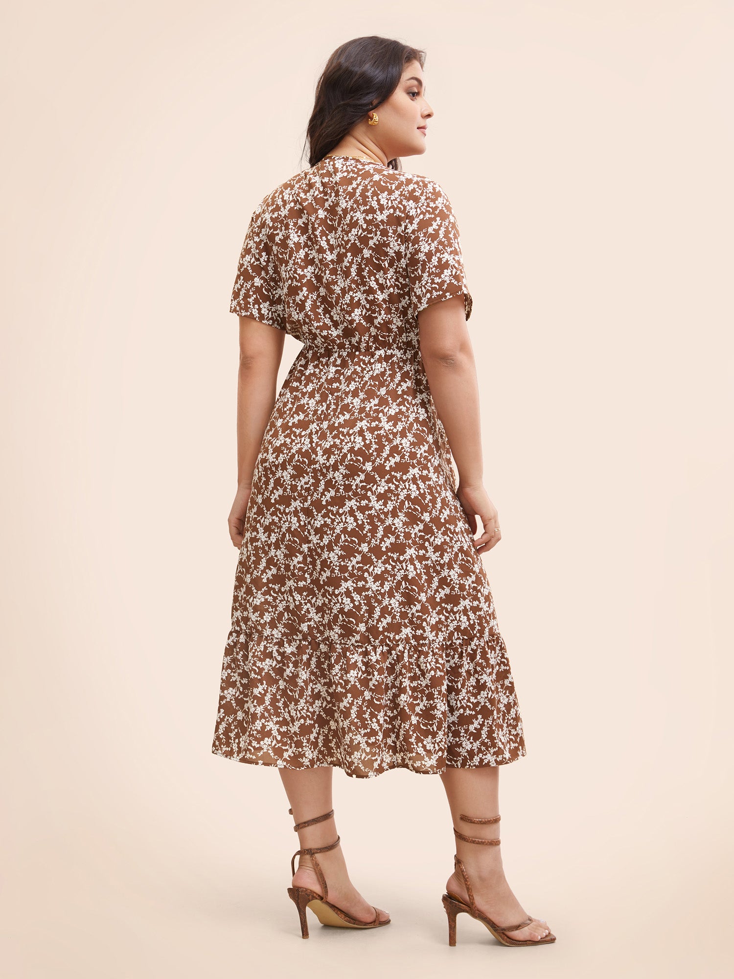 Ditsy Floral Shirred Ruffle Hem Dress