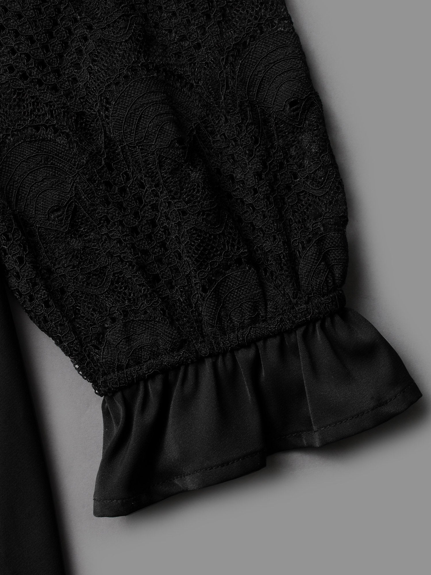 V Neck Lace Patchwork Midi Dress