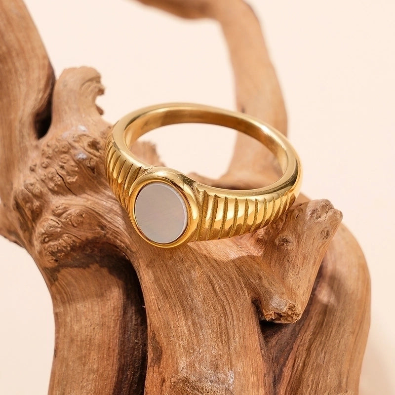 304 Stainless Steel 14K Gold Plated Modern Style Plating Inlay Round Moon Butterfly Shell Rings