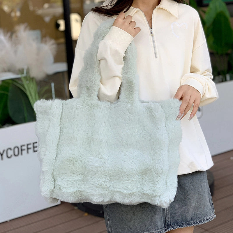 Women's Plush Solid Color Basic Classic Style Square Zipper Shoulder Bag