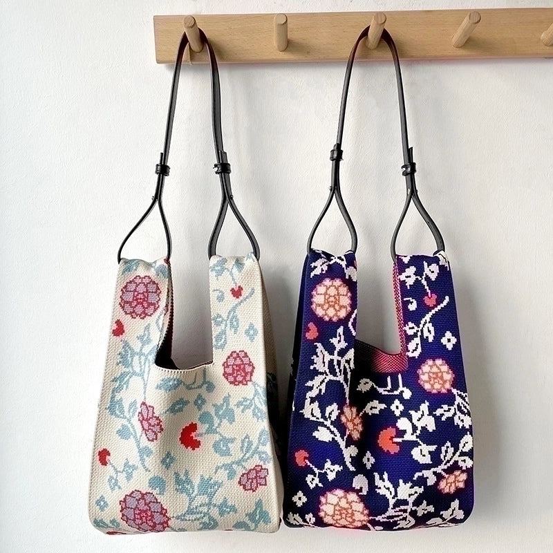 Women's Medium All Seasons Polyester Streetwear Tote Bag