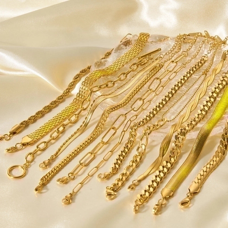 Modern Style Geometric 201 Stainless Steel 18K Gold Plated Bracelets In Bulk