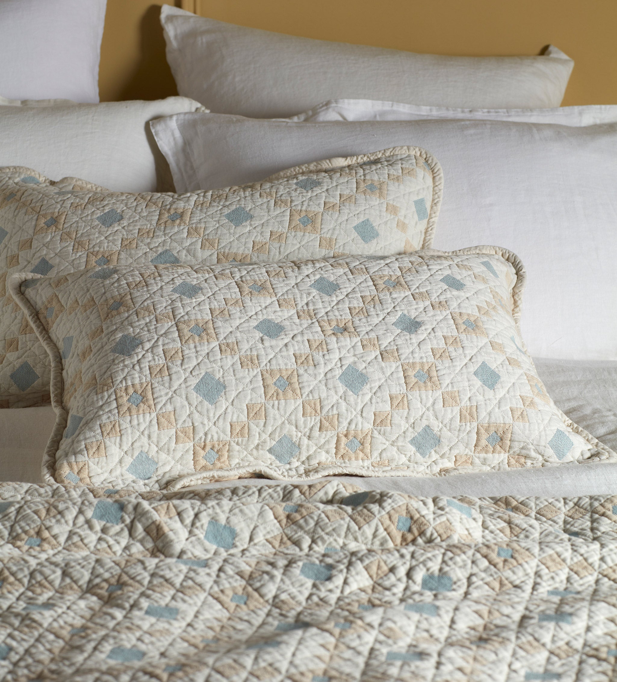 Pippa Patchwork 100% Cotton Quilted Throw