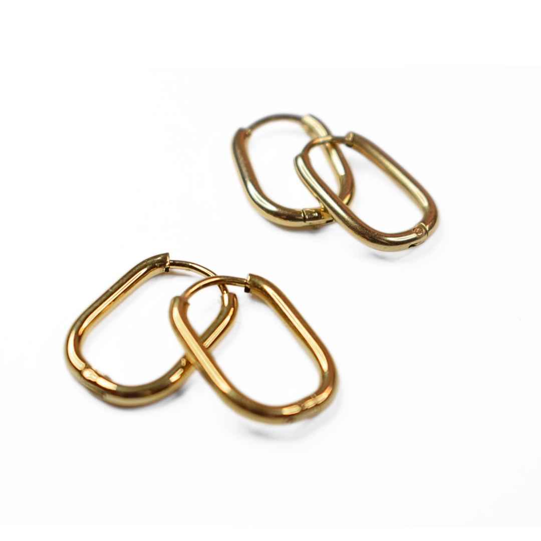 18mm Thin oval hoop - Gold