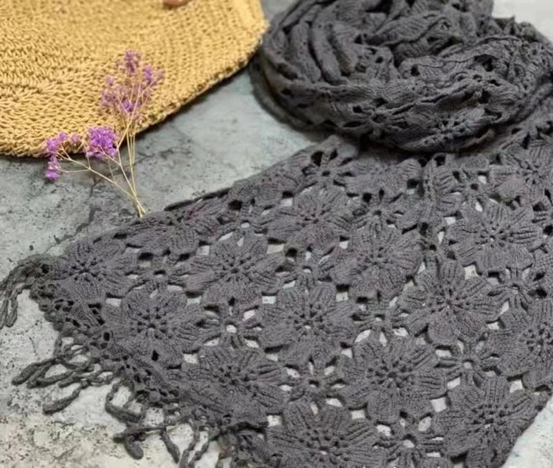 Autumn New Vintage Knitted Cotton Vintage Artistic Crochet Hollow Tassel Design Age-reducing Long Scarf For Women