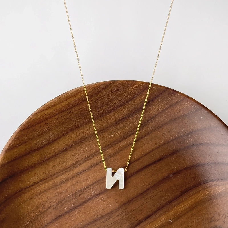 316L Stainless Steel  18K Gold Plated Minimalist Irregular Letter Shell Pendant Necklace