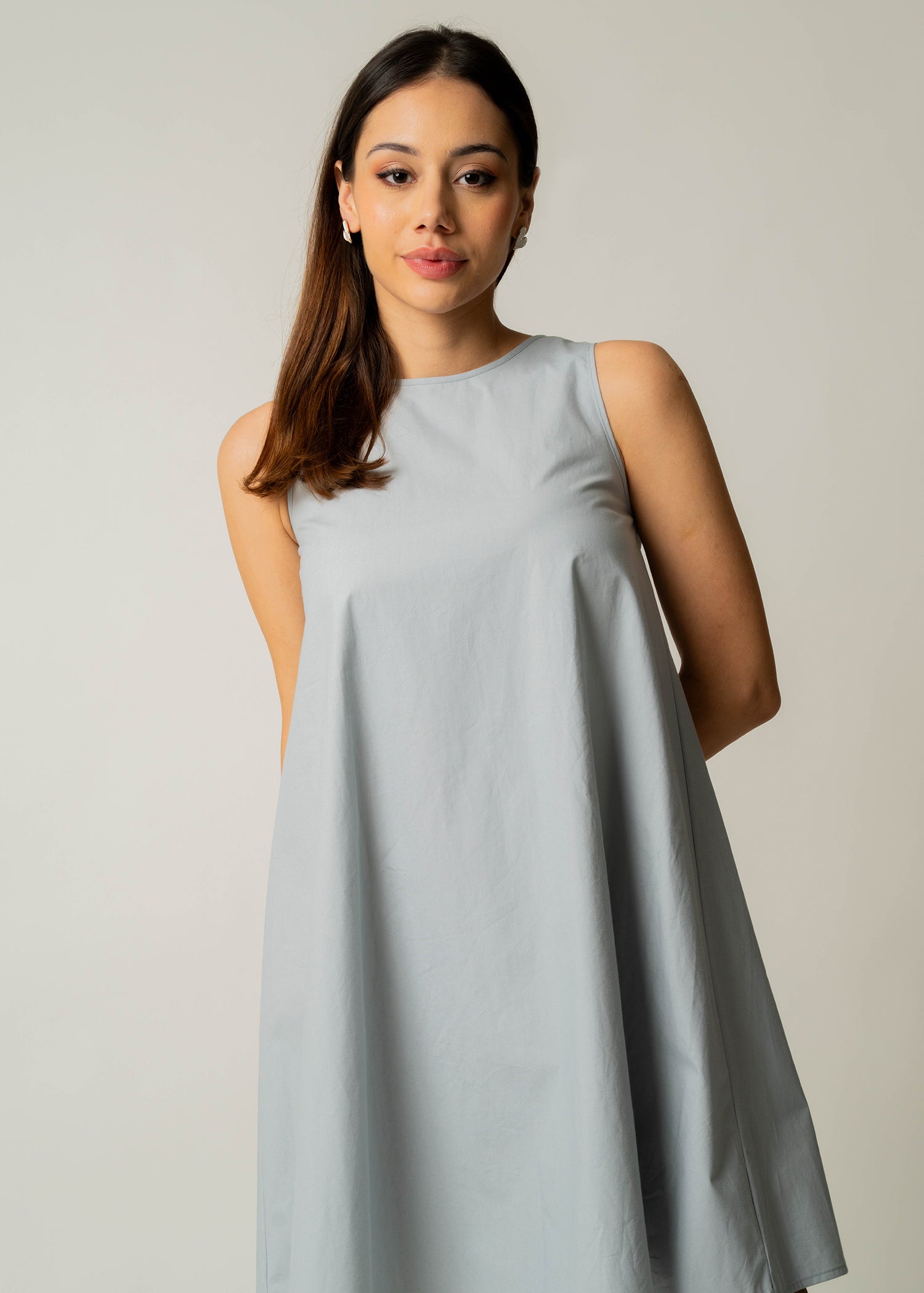 Sleeveless trapeze dress