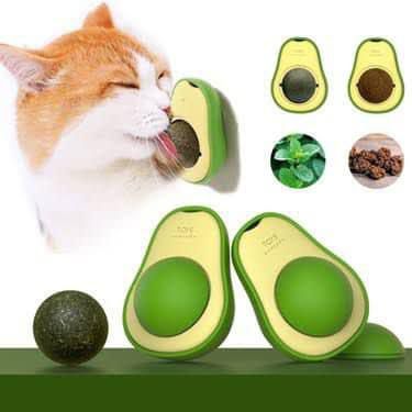 AVOCADO mintball toy