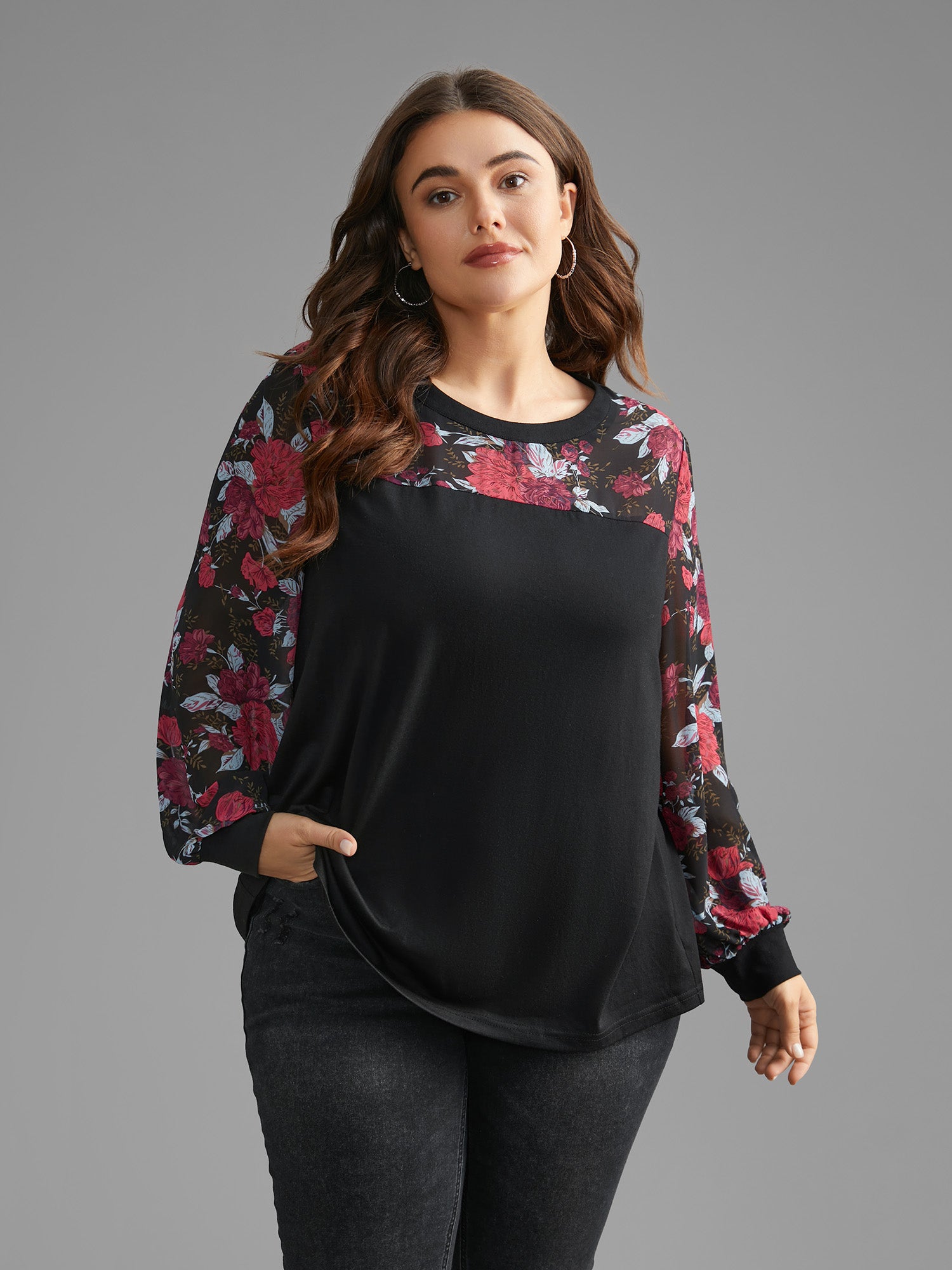 Round Neck Floral Patchwork Stretchy T-shirt