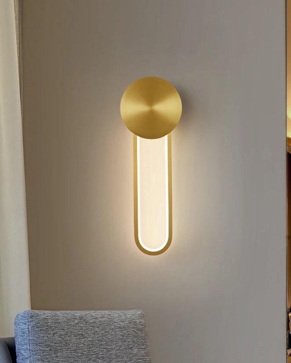 Modern LED Gold Wall Sconce for Living Room