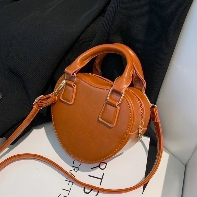 Women's Small Pu Leather Heart Shape Solid Color Streetwear Heart-shaped Zipper Shoulder Bag Handbag Crossbody Bag