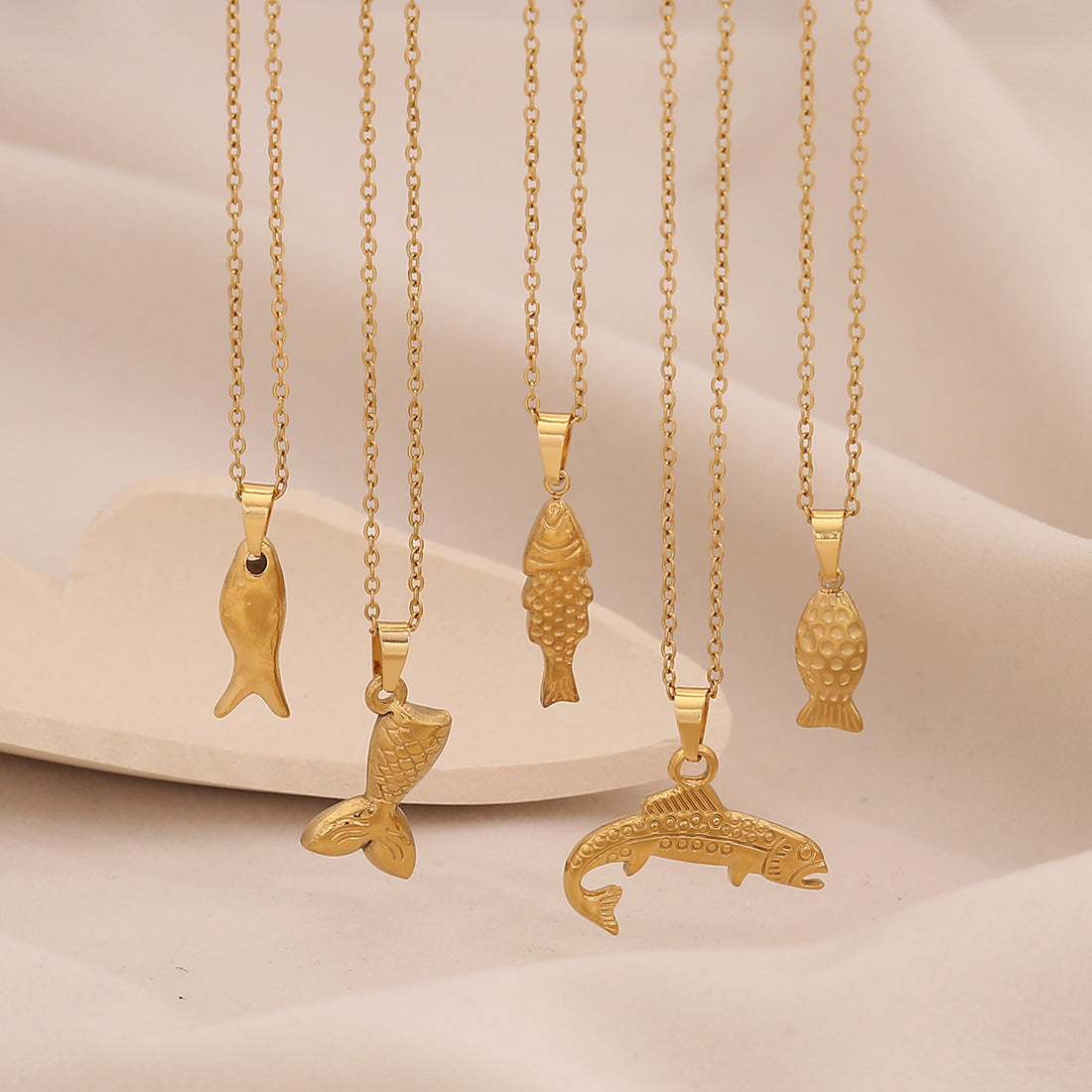 Personalized Fish Stainless Steel Pendant Niche Clavicle Chain N1515