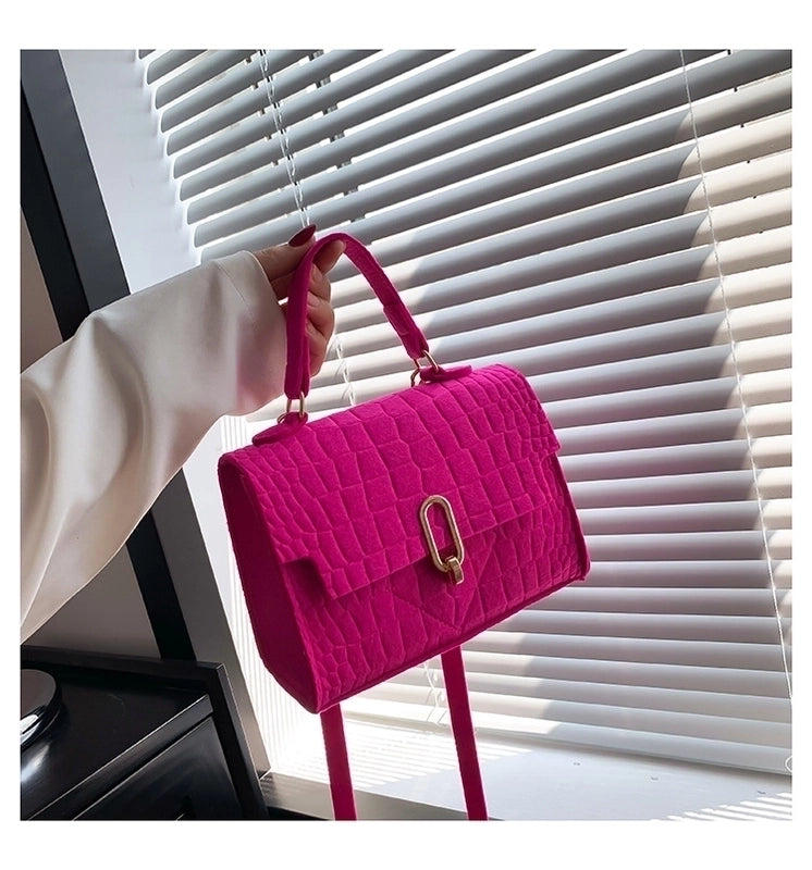 Women's Medium Felt Solid Color Streetwear Flip Cover Handbag