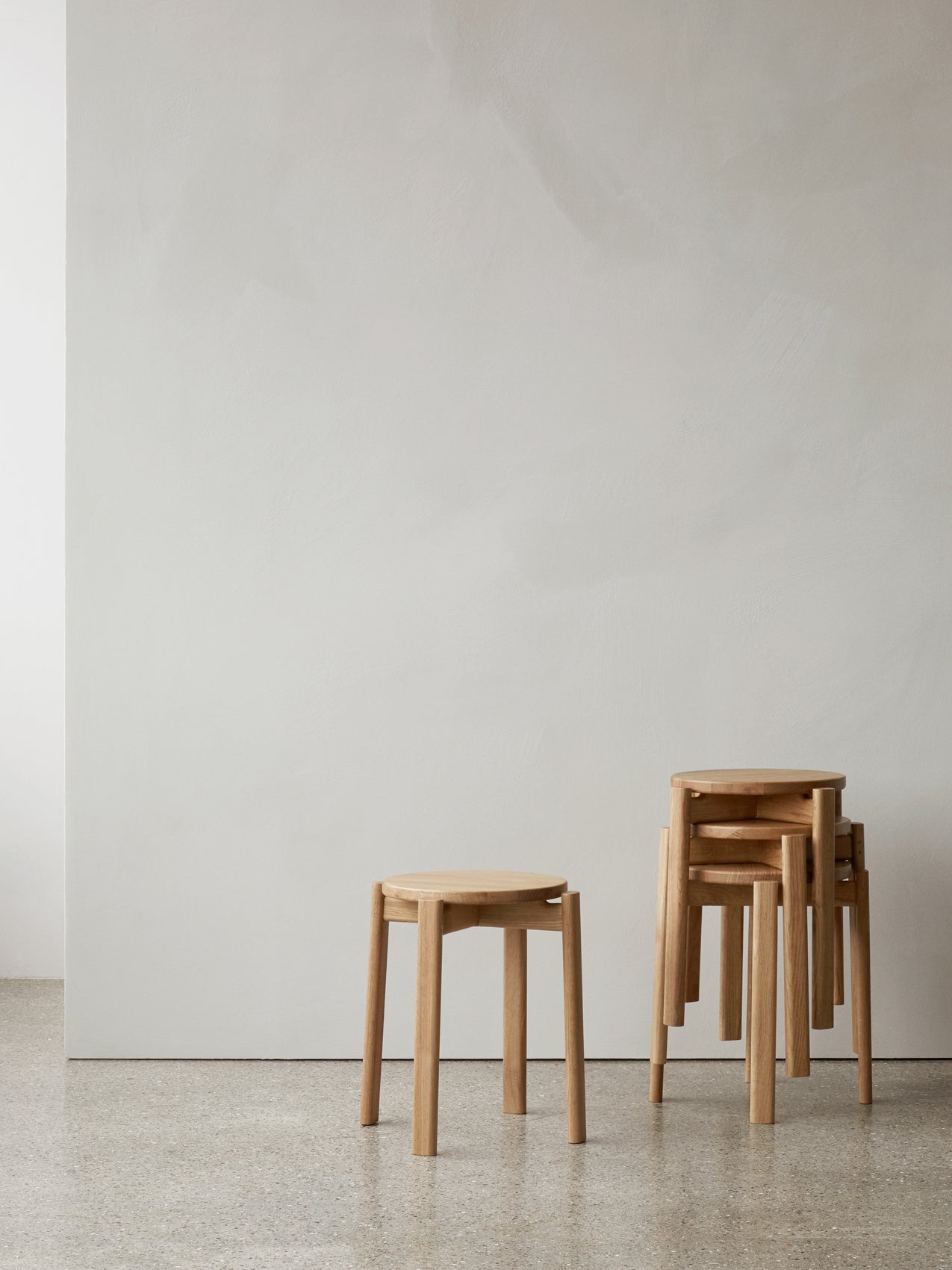 Passage Stool