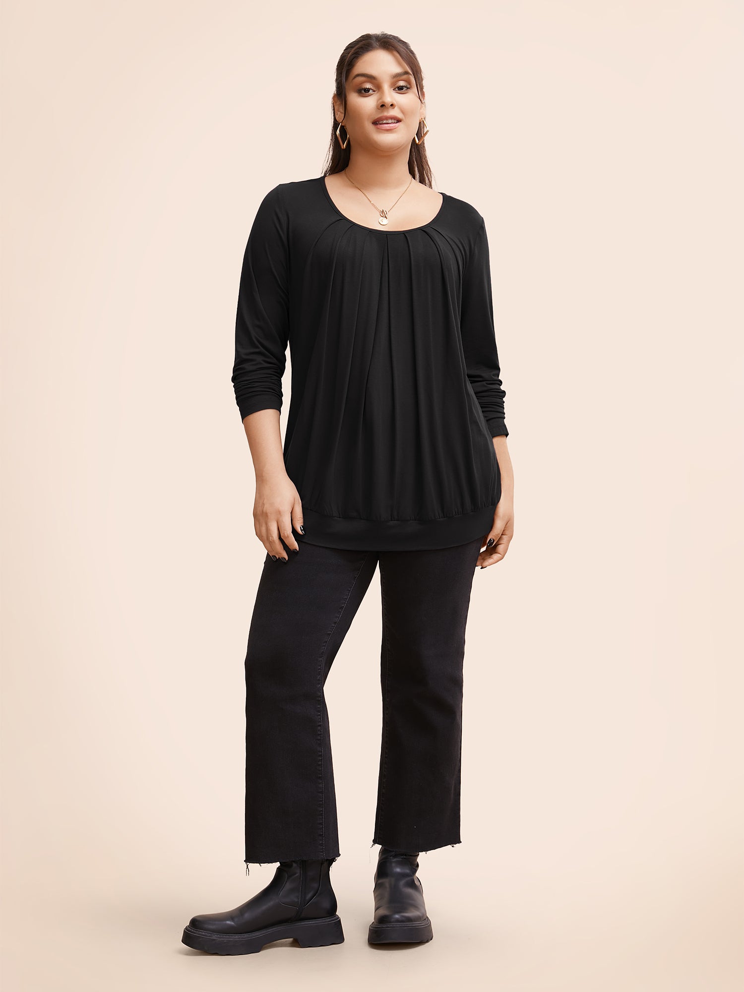 Plain Pleated Round Neck T-shirt