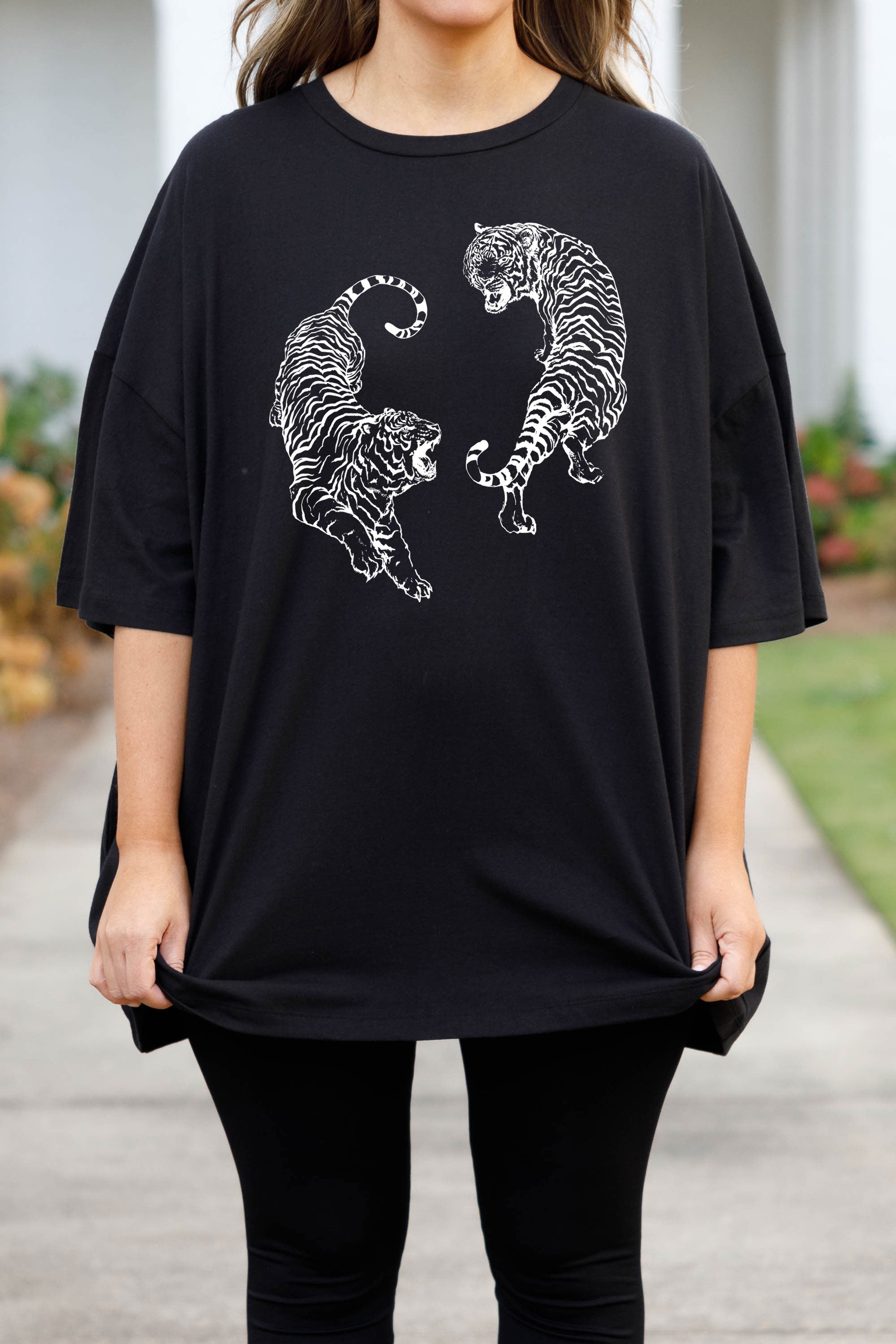 Roar Loudly Boyfriend Tee. Black