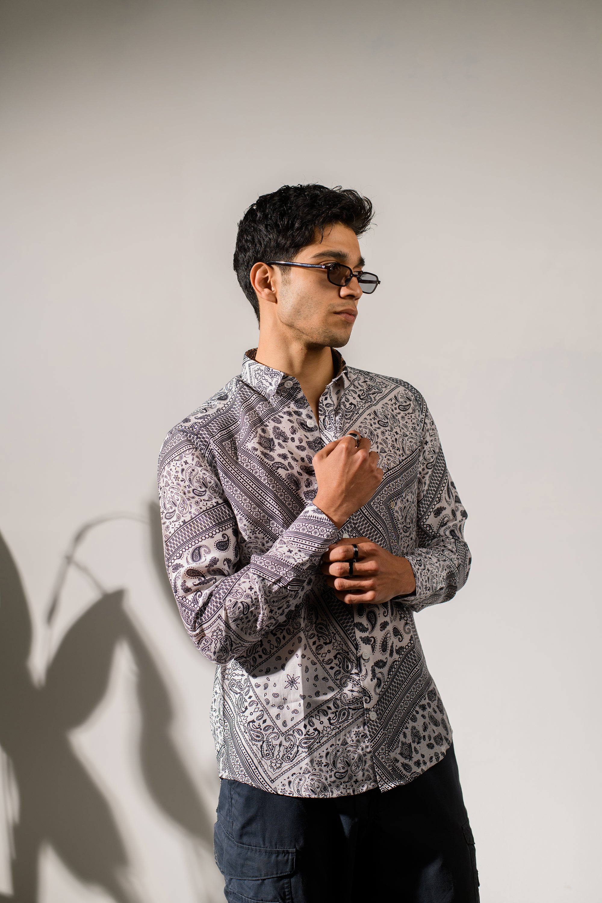 Rustic Boho White Bandana  Silk - Oxford Collar Shirt For Men