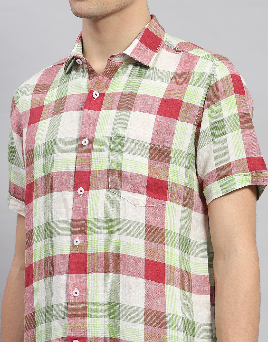 Men Red Check Collar Neck Half Sleeve Shirt