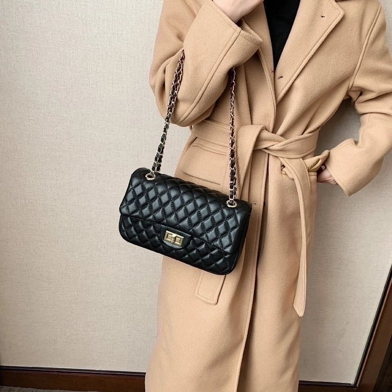 Women's Pu Leather Solid Color Classic Style Square Lock Clasp Crossbody Bag