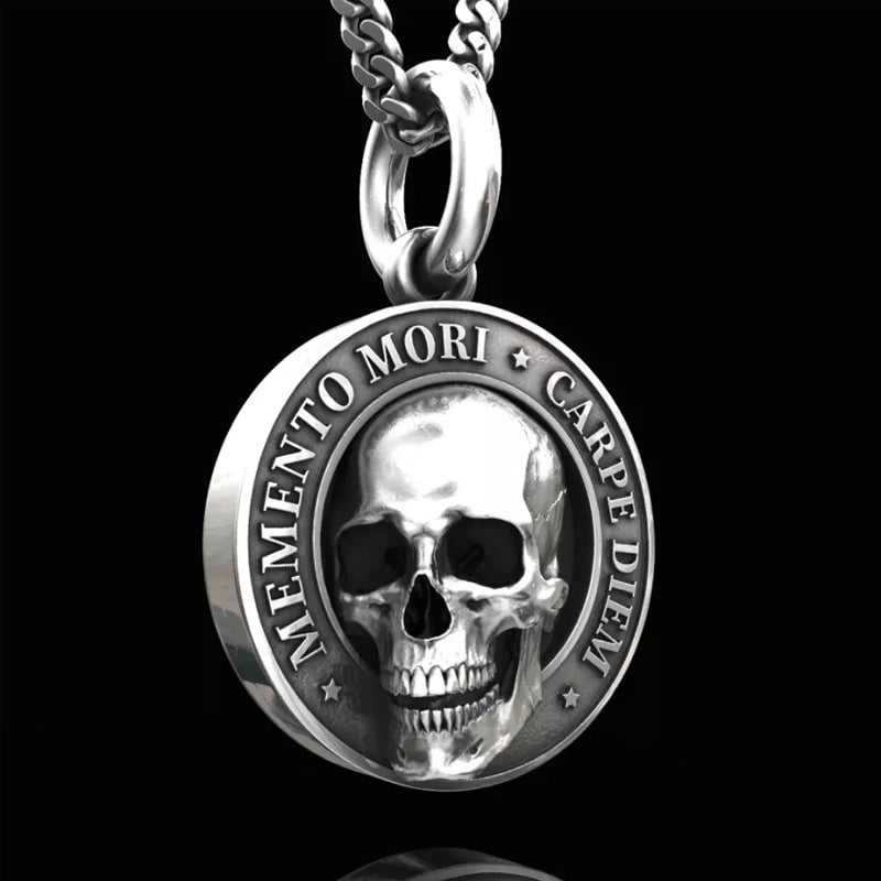 🔥 Memento Mori Skull Pendant