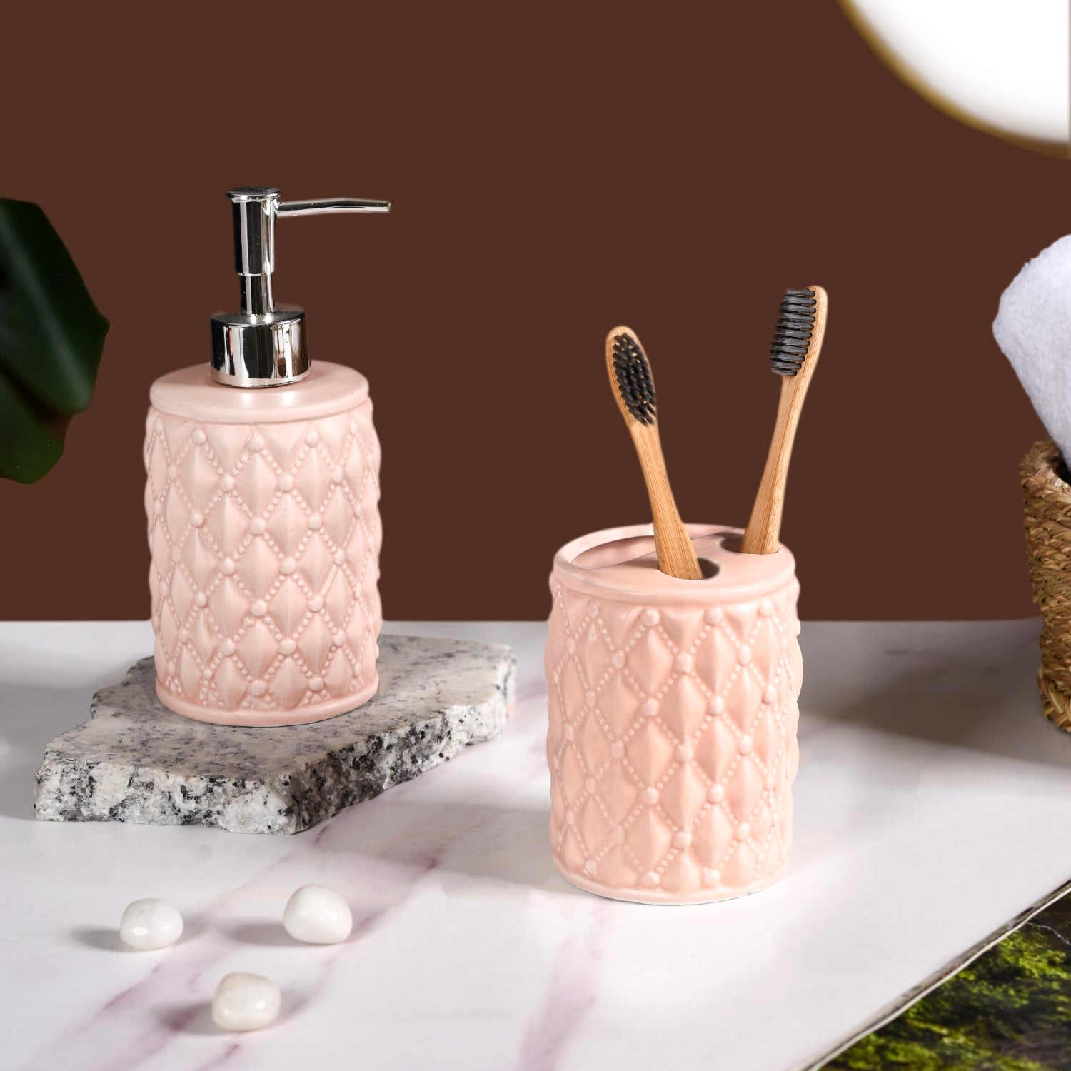 Peach Knit Design Ceramic Bathroom Accessories Set Of 3