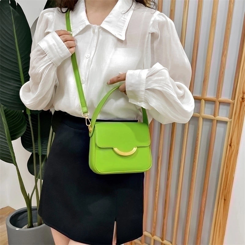 Women's Small Pu Leather Solid Color Basic Magnetic Buckle Handbag