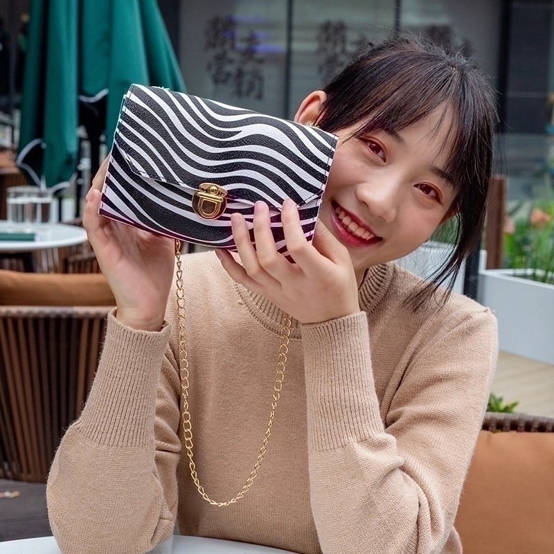 Women's Pu Leather Zebra Fashion Square Lock Clasp Shoulder Bag Crossbody Bag Chain Bag