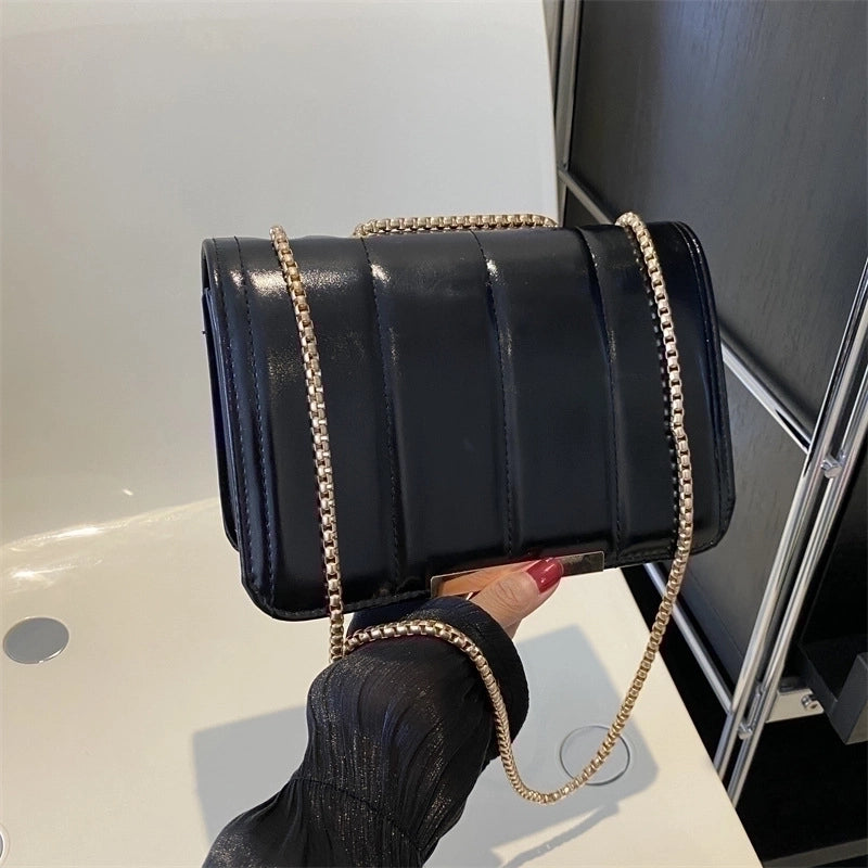 Women's Pu Leather Solid Color Vintage Style Streetwear Square Flip Cover Shoulder Bag