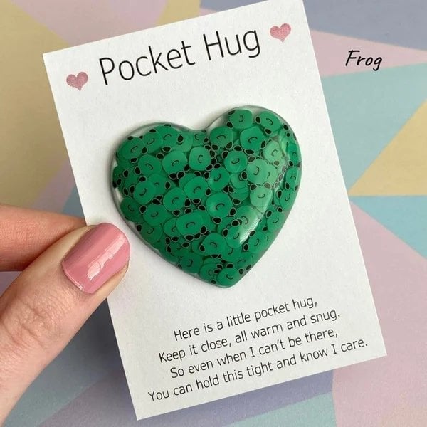 (🔥48% OFF)💖Keepsake Gift🎁Pocket Hug Heart