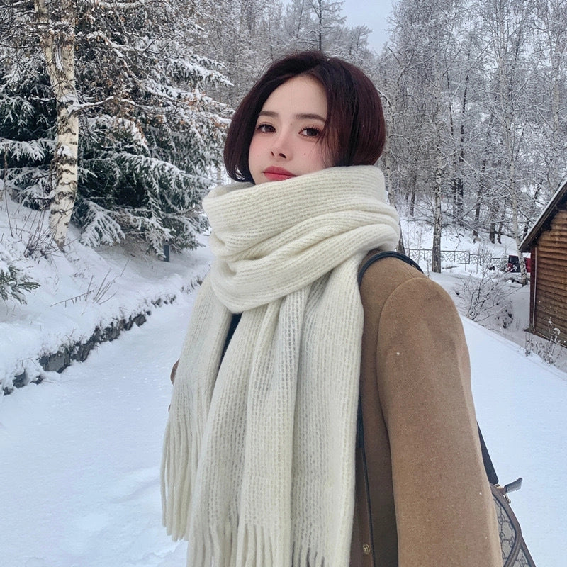 Women's Casual Minimalist Solid Color Acrylic Tassel Scarf