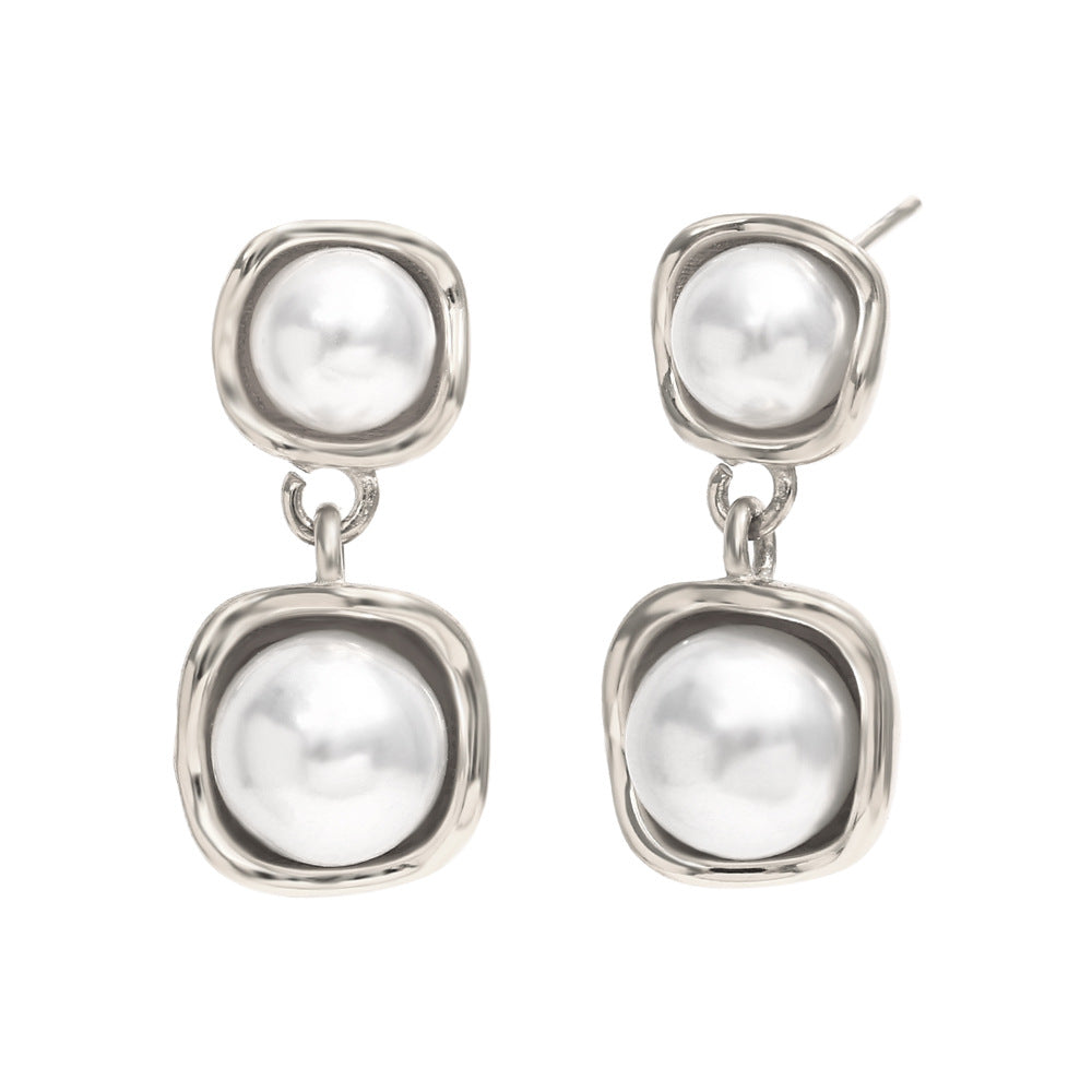 Simple And Versatile Design Stainless Steel Plated With 18K Gold Three-Dimensional Hollow Flower Oval Pearl Zircon